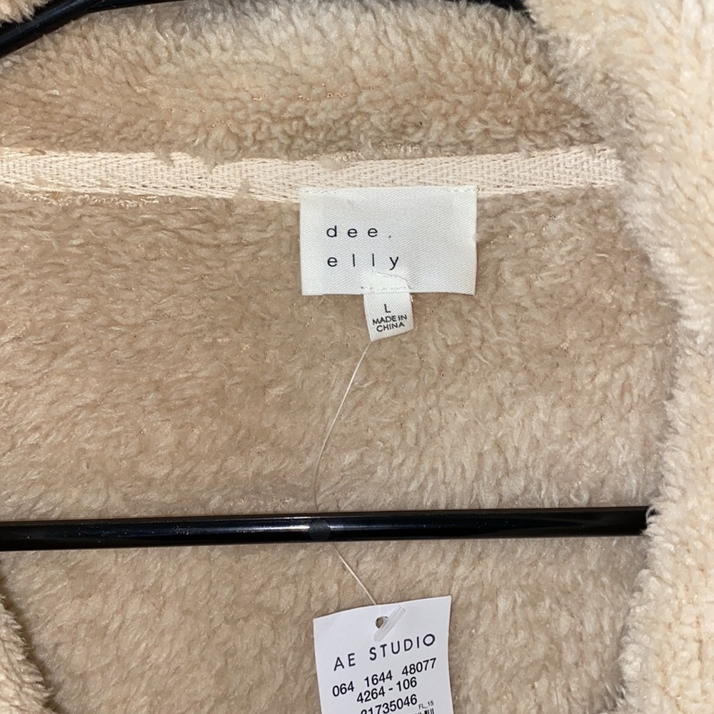 NWT jacket - Picture 7 of 7